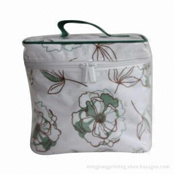 PVC cosmetic bag in various materials and colors, customized designs are accepted